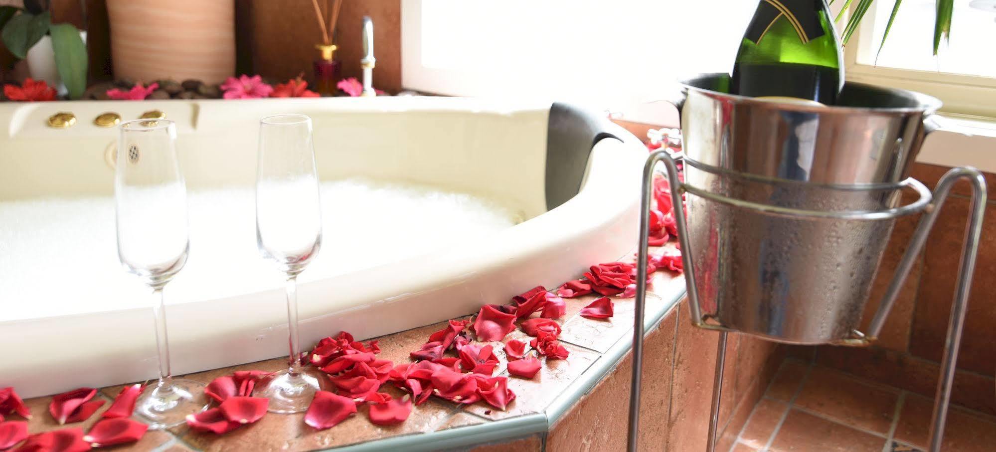 Lakeside Cottage Luxury B&B Mont Dandenong Extérieur photo